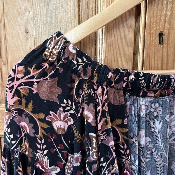 Free People XS Romper Shorts Black Pink Floral‎ Open Back Off the Shoulder - Picture 12 of 15